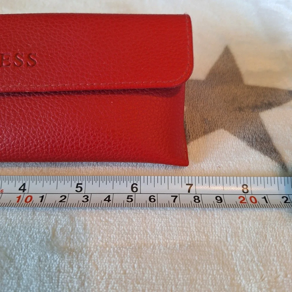Guess Red Shell Case Holder Magnetic Button Clasp Eyeglass/Reading Glasses Case